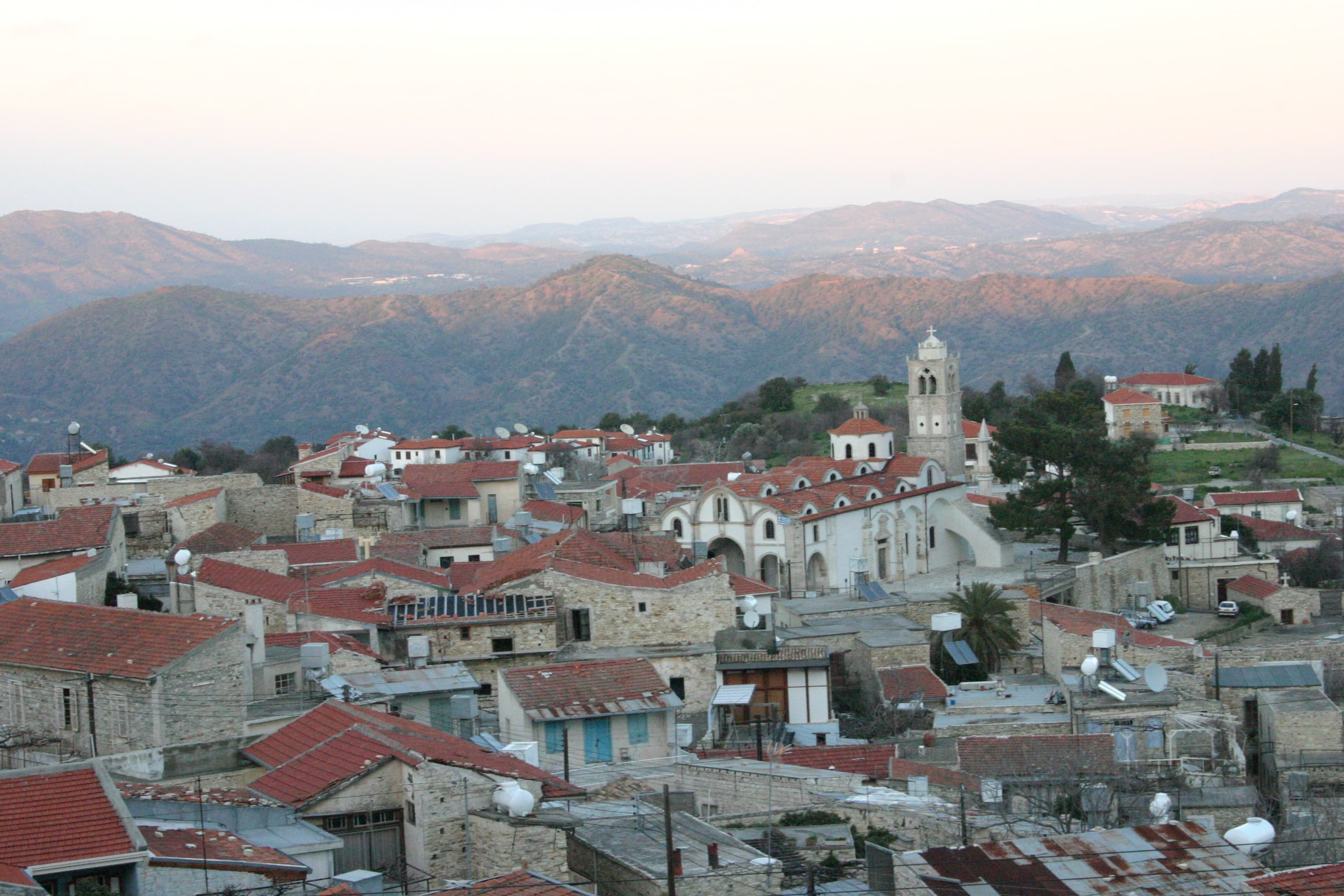 Stone houses and terracotta roofs in Pano Lefkara