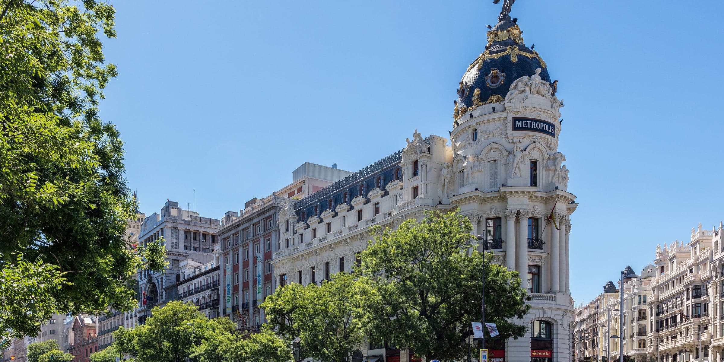 The Metrópolis building where Gran Vía meets Calle de Alcalá in Madrid