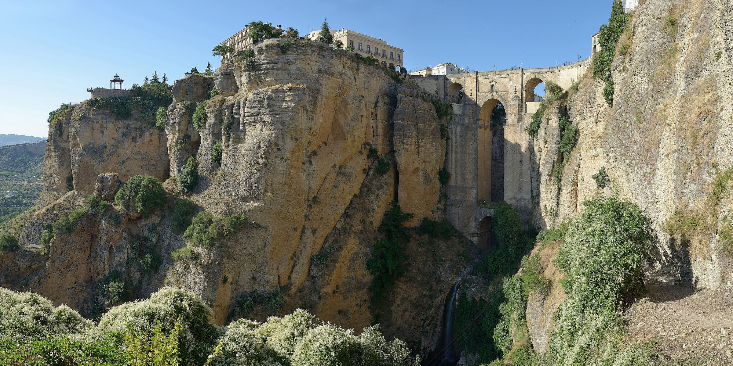 The Puente Nuevo spanning the deep El Tajo gorge at Ronda